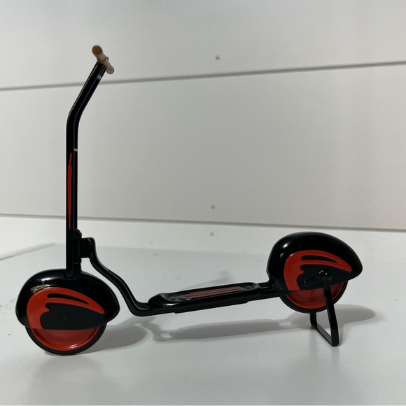 Hallmark 1939 Garton Batwing Scooter replica - Picture 3 of 6